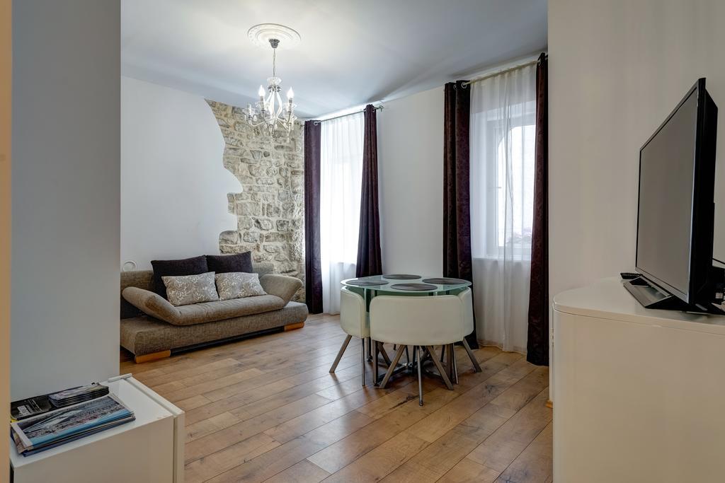 Temple Luxury Apartments & Rooms Split Exterior photo